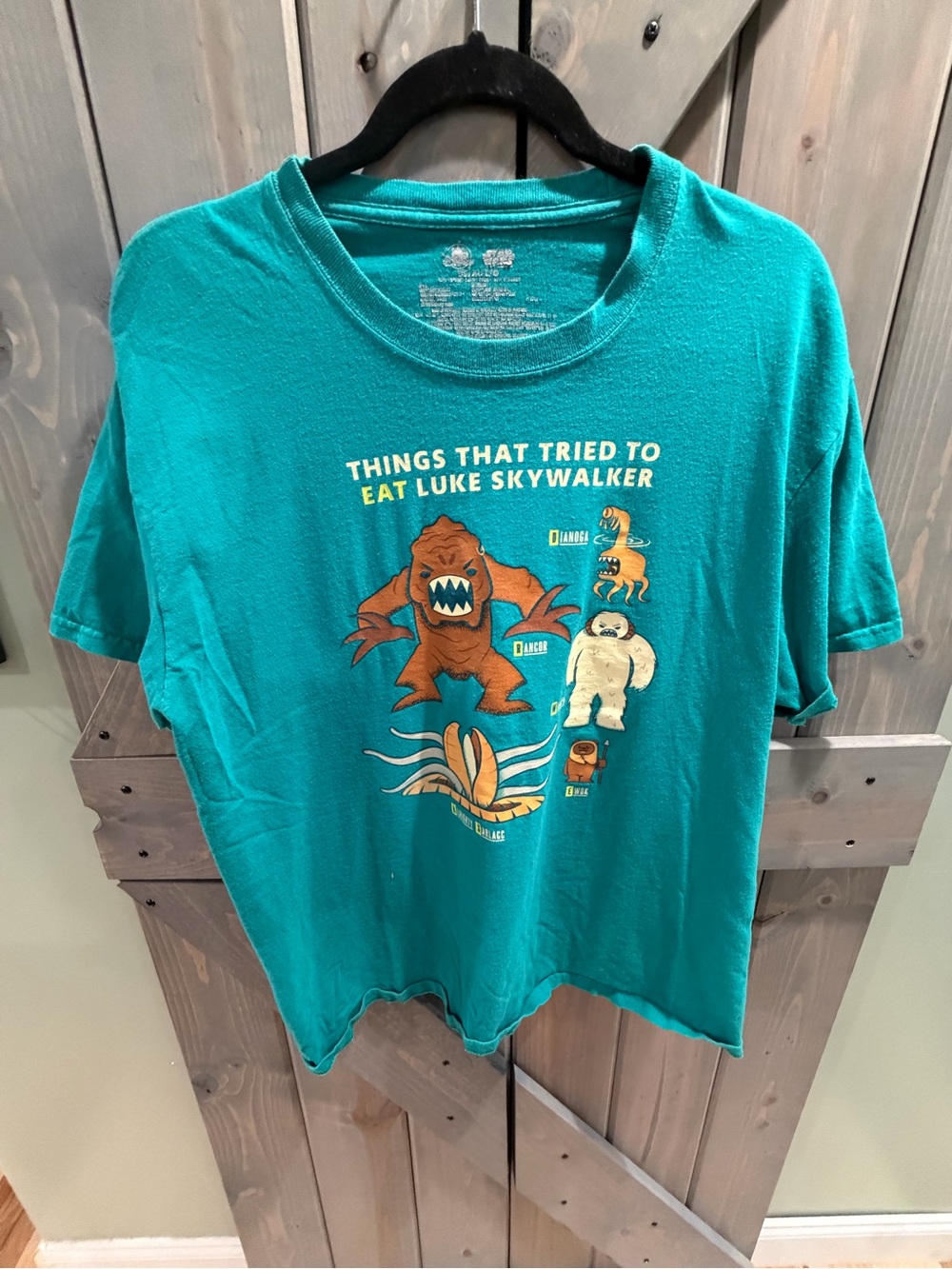 Star Wars Disney Things That Tried to Eat Luke Skywalker Graphic T-Shirt Large